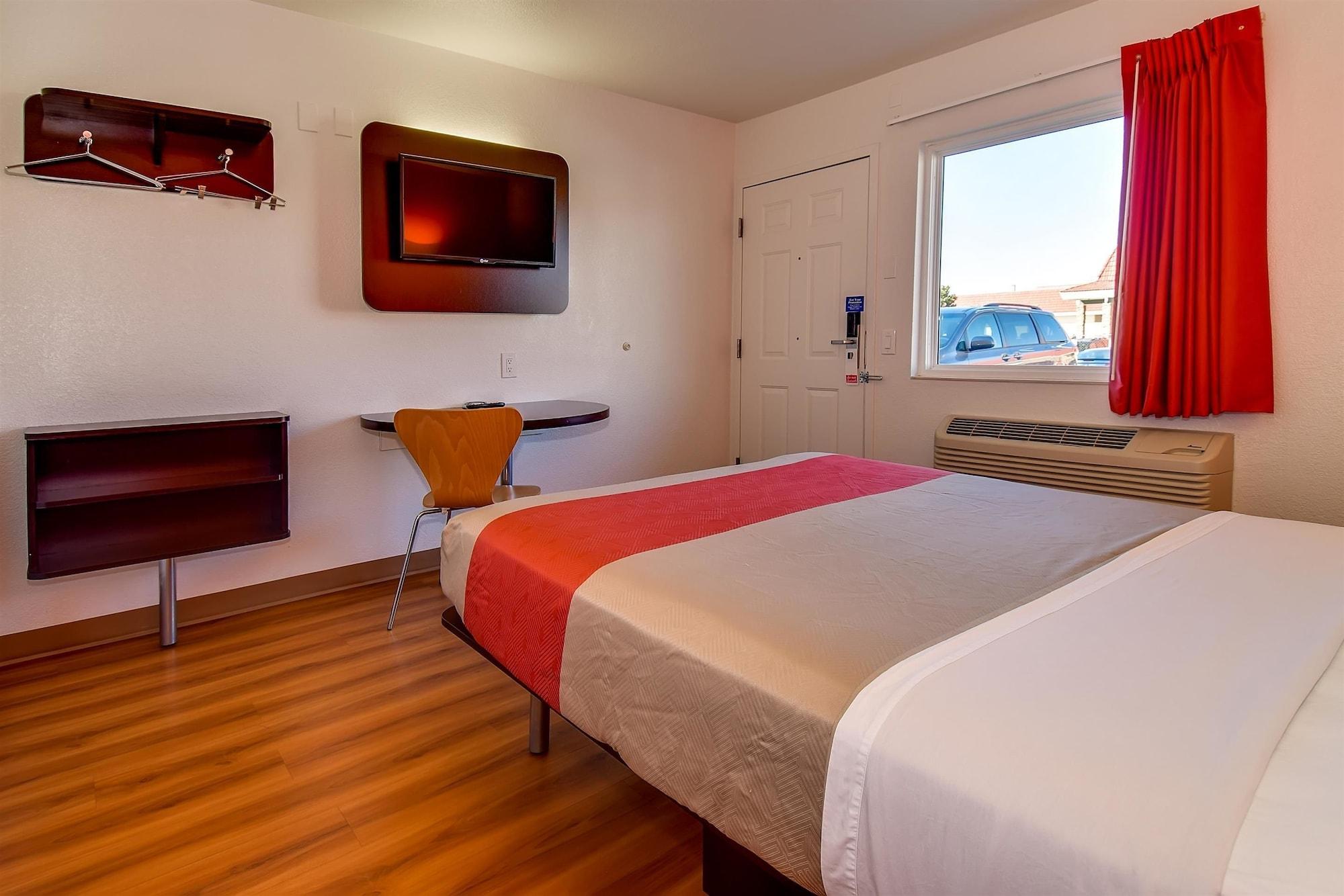 Motel 6-Riverside, Ca - South Kültér fotó